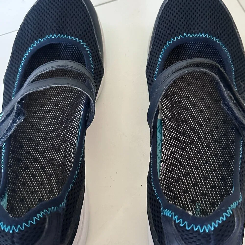 LL Bean Vacationland Mary Jane Sport Sneakers Comfort Walking Athletic
